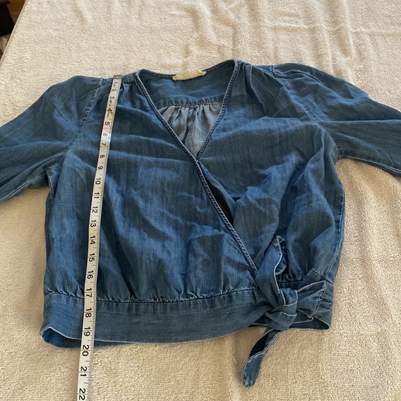 Madewell Chambray Denim lovely wrap top. - Picture 11 of 13